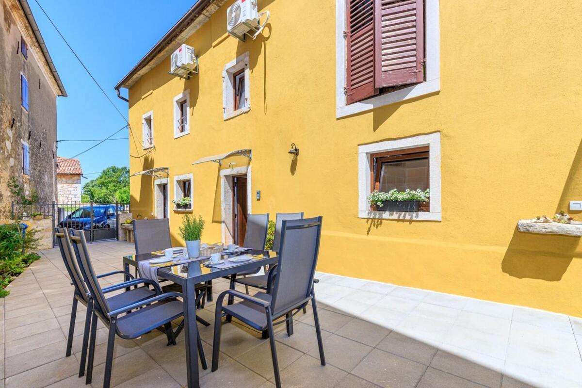 Apartmán House Aves 2 Kaštelir Exteriér fotografie